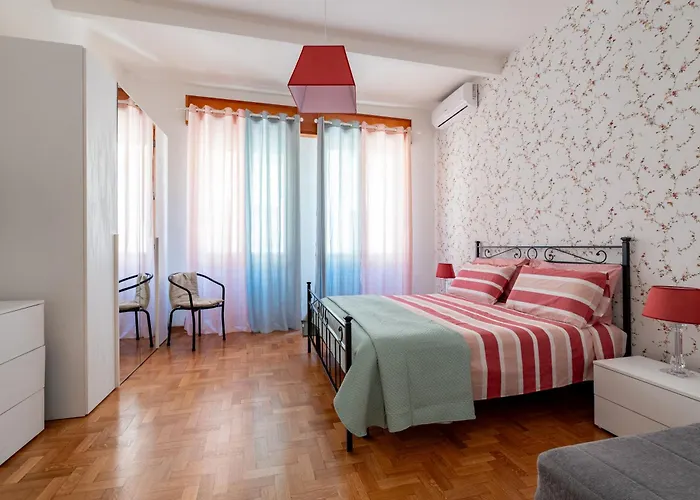 Homedesirome - La Casa A Colori Rome
